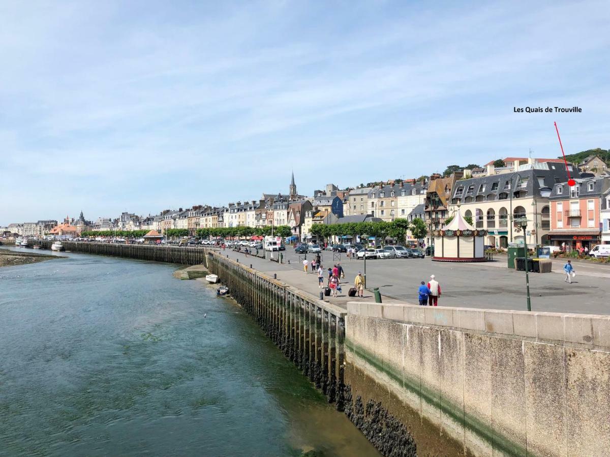 Les Quais De Trouville Экстерьер фото
